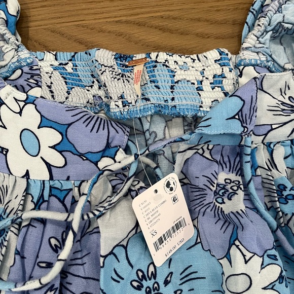 Free People Maggie Mae Floral Retro Pattern - Picture 4 of 4